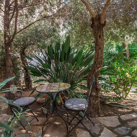 Guesthost - I Ginepri *